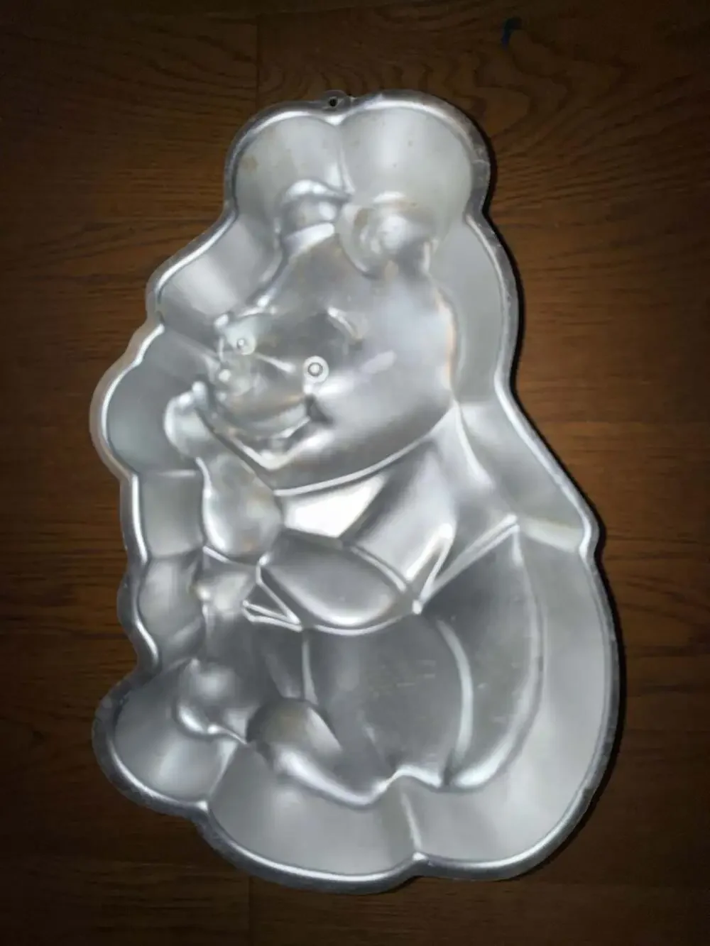 Vintage Wilton Disney Winnie the Pooh Gold-Tone Cake Baking Pan 515-401